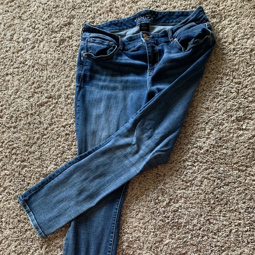 Vanity Capri Jeans
